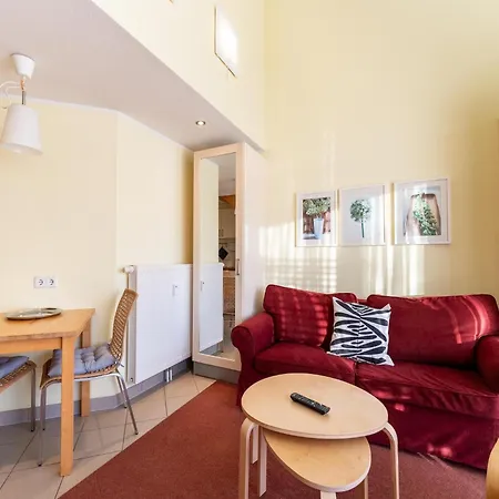 Elegant Eingerichtete Lägenhet *